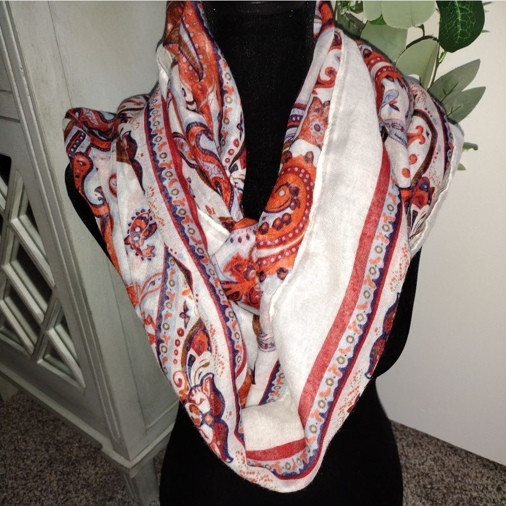 Beautiful Fall Scarf - Picture 3 of 3